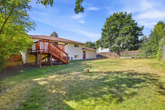 247 Walker Dr, Cheney, WA 99004