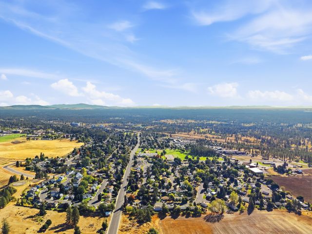 247 Walker Dr, Cheney, WA 99004