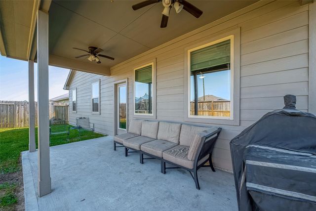 18623 Swainboro Dr, New Caney, TX 77357