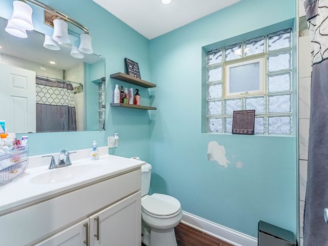 2030 N Leclaire Avenue, Chicago, IL 60639