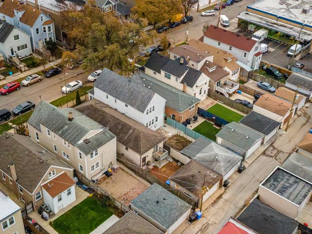 2030 N Leclaire Avenue, Chicago, IL 60639