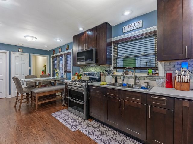 2030 N Leclaire Avenue, Chicago, IL 60639