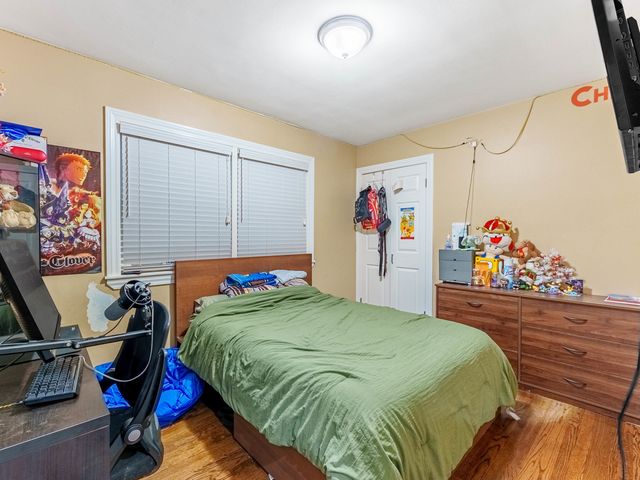 2030 N Leclaire Avenue, Chicago, IL 60639