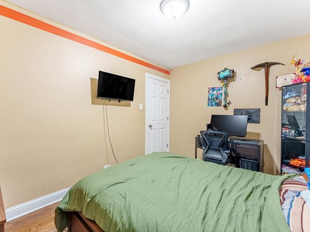 2030 N Leclaire Avenue, Chicago, IL 60639