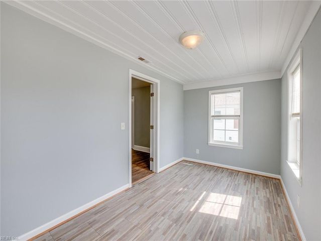 643 33rd ST, Newport News, VA 23607