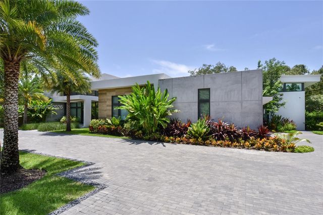 11050 SW 69th Avenue, Pinecrest, FL 33156