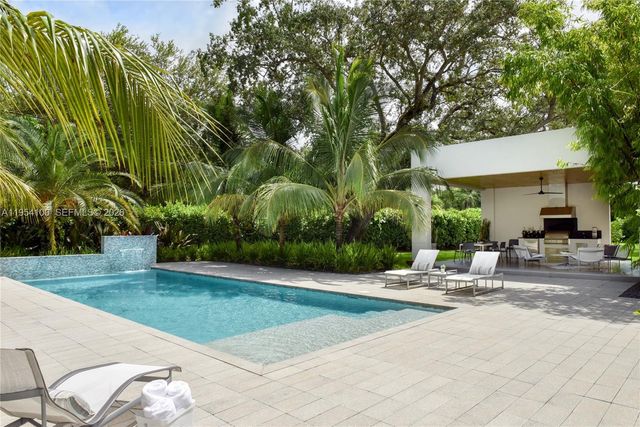 11050 SW 69th Avenue, Pinecrest, FL 33156