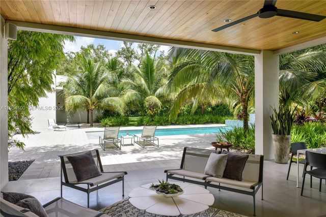 11050 SW 69th Avenue, Pinecrest, FL 33156
