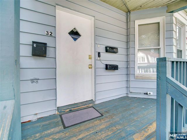 32 Cummings Street, Irvington, NJ 07111