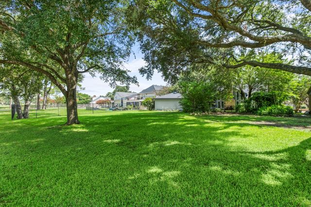 3174 La Quinta Drive, Missouri City, TX 77459