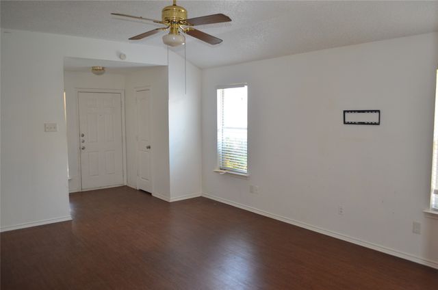 532 Majestic Park Lane, Cedar Hill, TX 75104