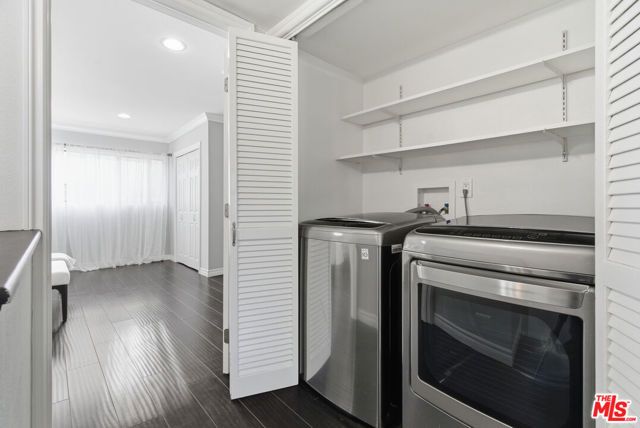 5243 Yarmouth Avenue 31, Encino (los Angeles), CA 91316