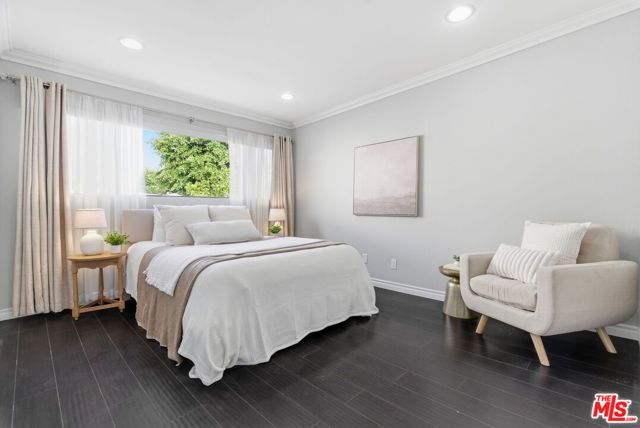 5243 Yarmouth Avenue 31, Encino (los Angeles), CA 91316