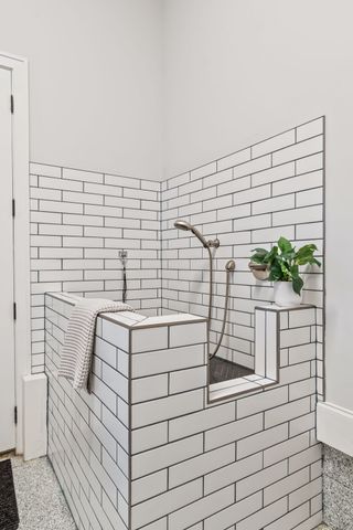 6304 Percheron Ln, Arrington, TN 37014