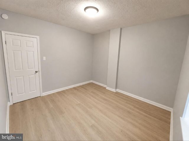 2006 KUTZTOWN RD, Reading, PA 19605