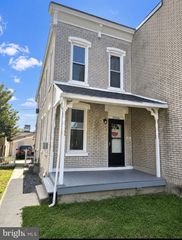 2006 KUTZTOWN RD, Reading, PA 19605