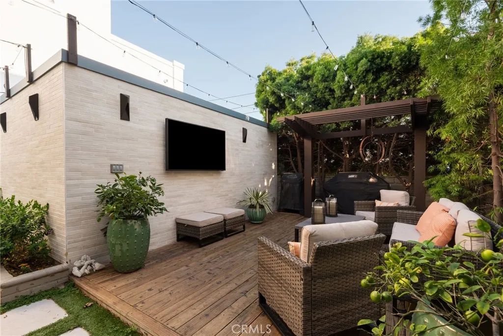 330 28th, Hermosa Beach, CA 90254