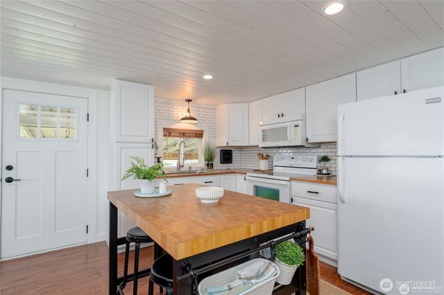 43 & 49 Gold Coast Lane, Chelan, WA 98816