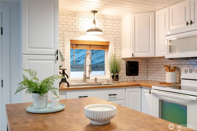 43 & 49 Gold Coast Lane, Chelan, WA 98816