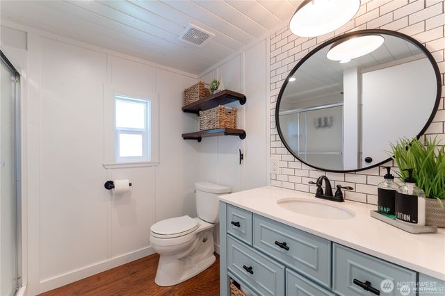 43 & 49 Gold Coast Lane, Chelan, WA 98816