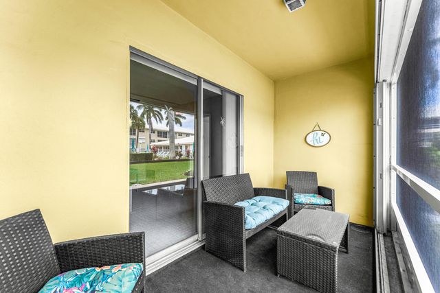 1951 NE 39th Street 131, Lighthouse Point, FL 33064