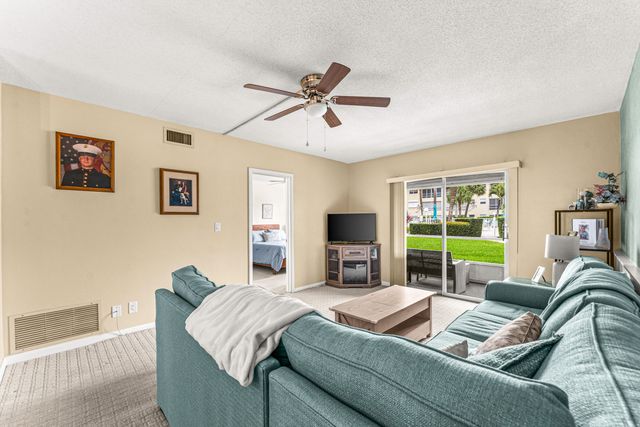 1951 NE 39th Street 131, Lighthouse Point, FL 33064