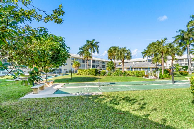 1951 NE 39th Street 131, Lighthouse Point, FL 33064