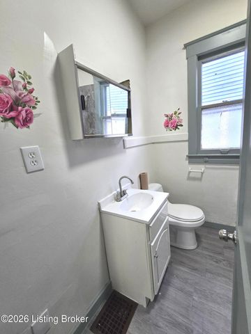 822 S 42nd St, Louisville, KY 40211