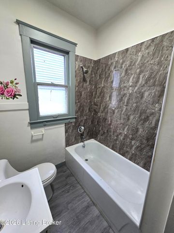822 S 42nd St, Louisville, KY 40211
