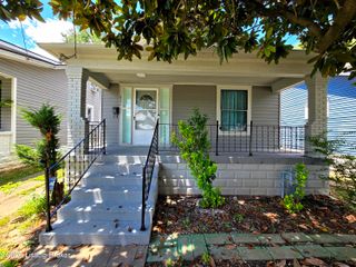 822 S 42nd St, Louisville, KY 40211