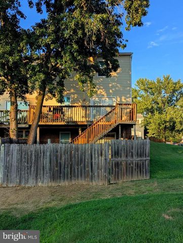 820 HOLLY DR, La Plata, MD 20646