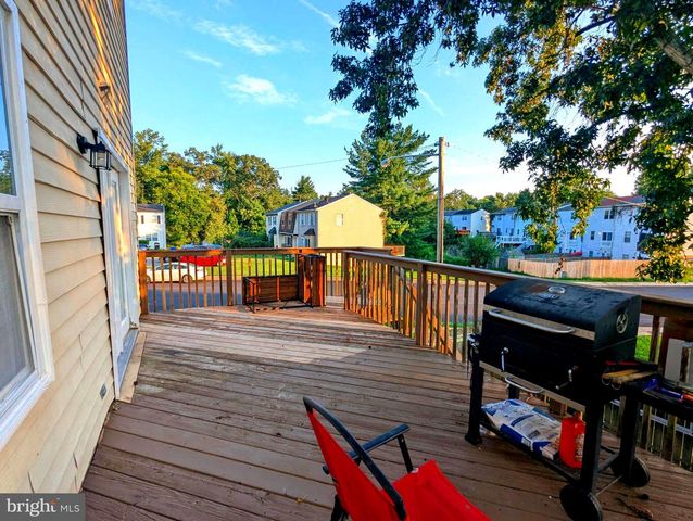 820 HOLLY DR, La Plata, MD 20646