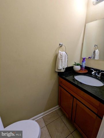 820 HOLLY DR, La Plata, MD 20646