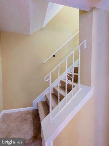 820 HOLLY DR, La Plata, MD 20646