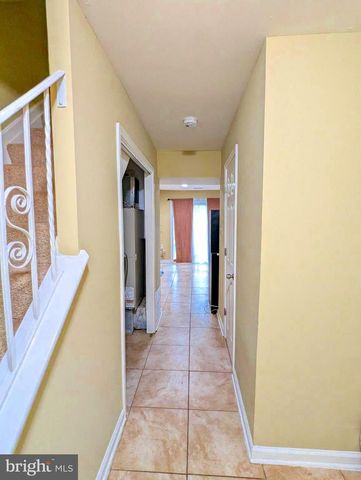 820 HOLLY DR, La Plata, MD 20646