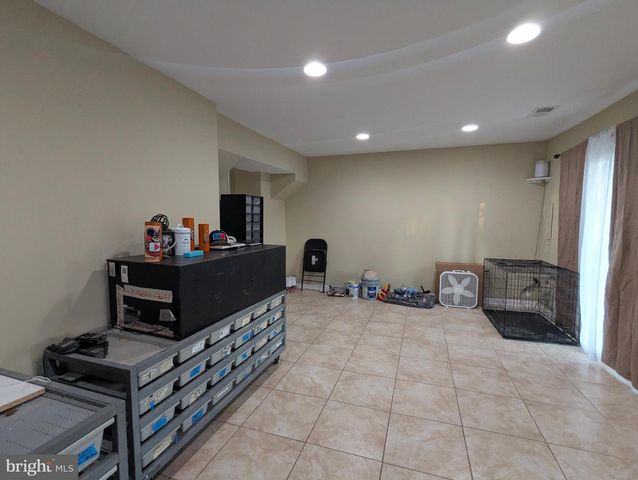 820 HOLLY DR, La Plata, MD 20646