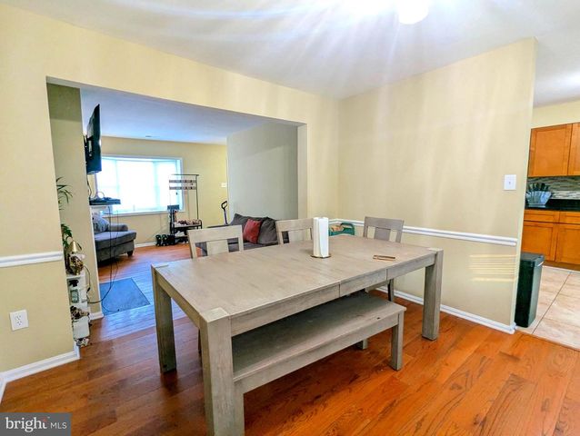820 HOLLY DR, La Plata, MD 20646