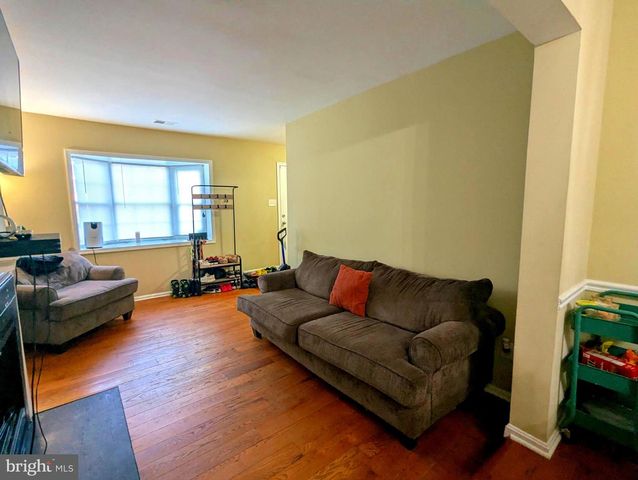 820 HOLLY DR, La Plata, MD 20646