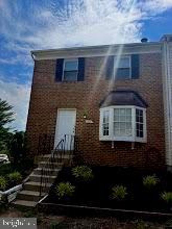 820 HOLLY DR, La Plata, MD 20646