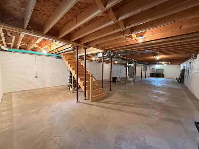 1107 Freeman Street, Charles City, IA 50616