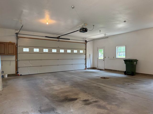 1107 Freeman Street, Charles City, IA 50616