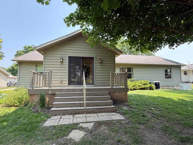 1107 Freeman Street, Charles City, IA 50616
