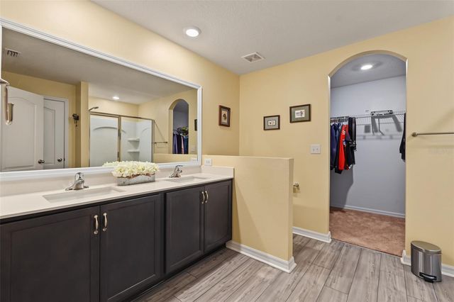 8951 SOUTHERN CHARM CIRCLE, Brooksville, FL 34613