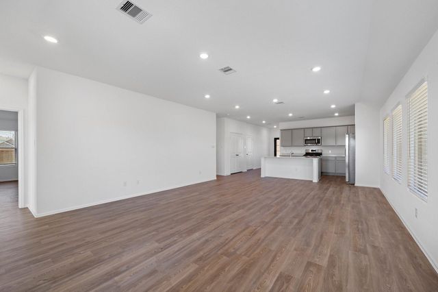 5010 Lavaridge Drive, Rosenberg, TX 77469