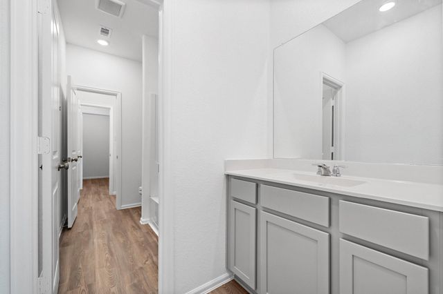5010 Lavaridge Drive, Rosenberg, TX 77469