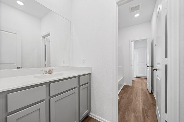 5010 Lavaridge Drive, Rosenberg, TX 77469