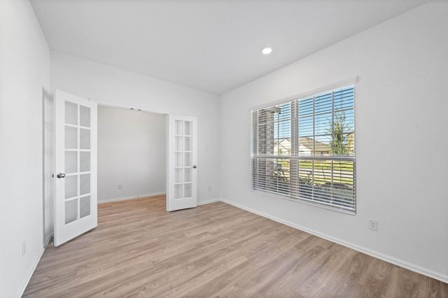 5010 Lavaridge Drive, Rosenberg, TX 77469