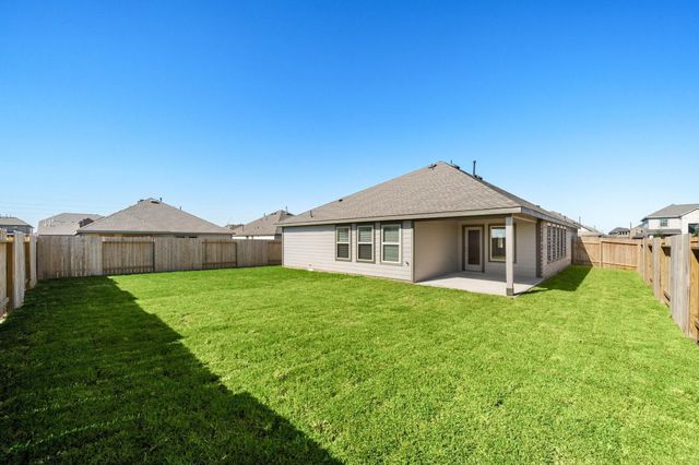 5010 Lavaridge Drive, Rosenberg, TX 77469