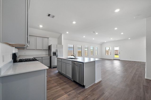 5010 Lavaridge Drive, Rosenberg, TX 77469