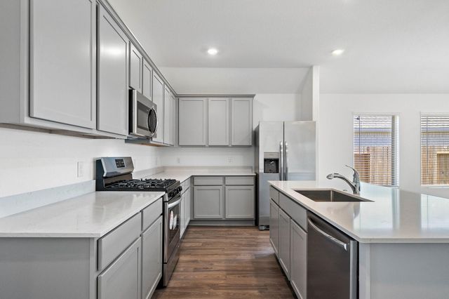 5010 Lavaridge Drive, Rosenberg, TX 77469